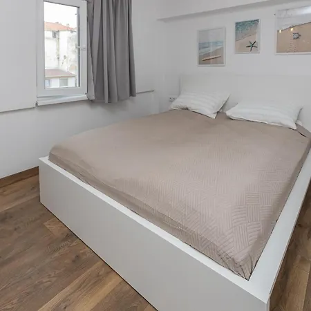 公寓 The House 2 布尔加斯