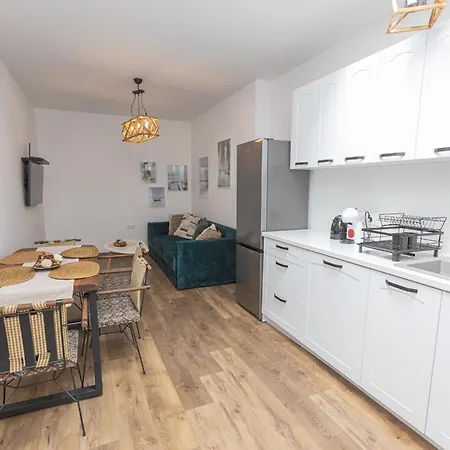 The House 2 ブルガス